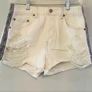 LF The Brand Vintage White shorts